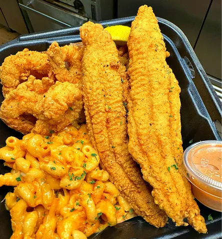 The Ocean Platter seafood at Ace of Wingz